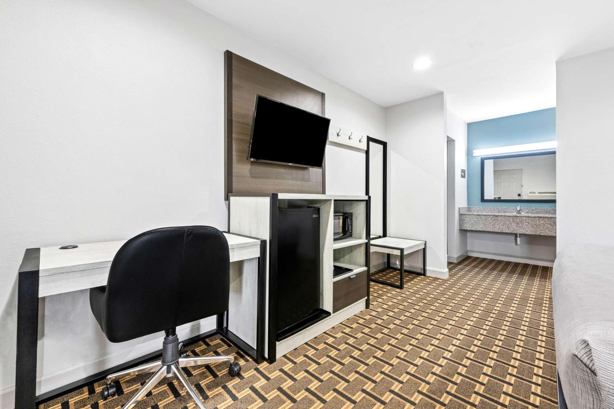 Surestay By Western Area Hotel